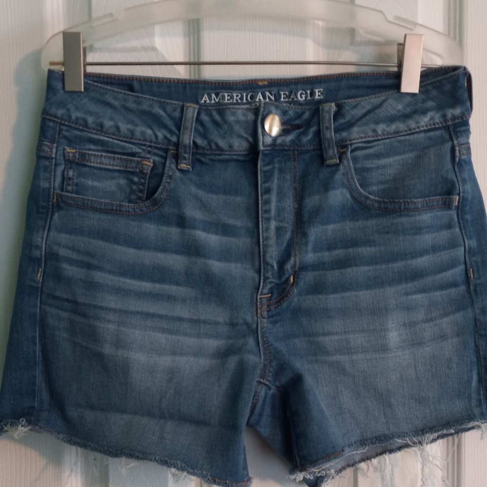 american eagle size 10 jean short